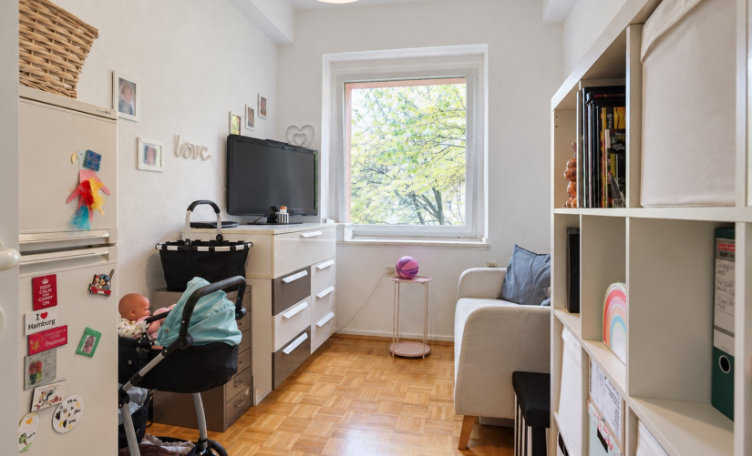 2. OG re Arbeitszimmer