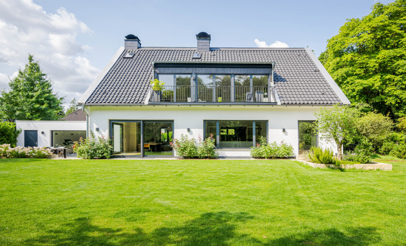 Stilvolle Perfektion am Forstwald – Luxuriös saniertes Einfamilienhaus in Toplage!